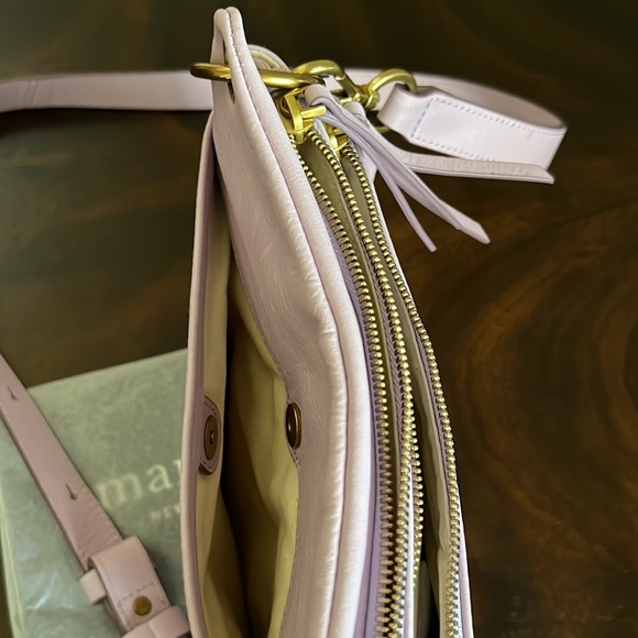 Margot Allie Leather Crossbody Bag. - Picture 11 of 13